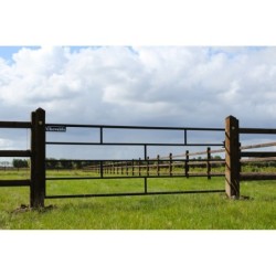Complete zwart gepoedercoate poort 3,25 m - PRE-SHIELD® - inclusief poortpalen + hang- en sluitwerk - weidepoort