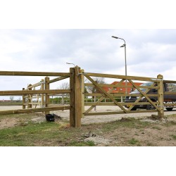 Complete enkele Engelse poort 2,4 m - Tanalith-E - inclusief poortpalen + hang- en sluitwerk - weidepoort