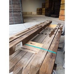 Doorsteekomheining bruin | 3 gaten | bundel | 250 x 11 x 11cm | Actie
