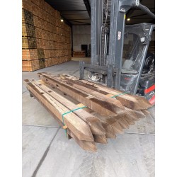 Doorsteekomheining bruin | 3 gaten | bundel | 250 x 11 x 11cm | Actie